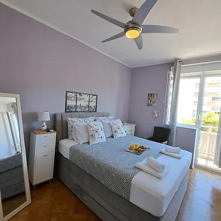 Dream Penthouse Σπλιτ